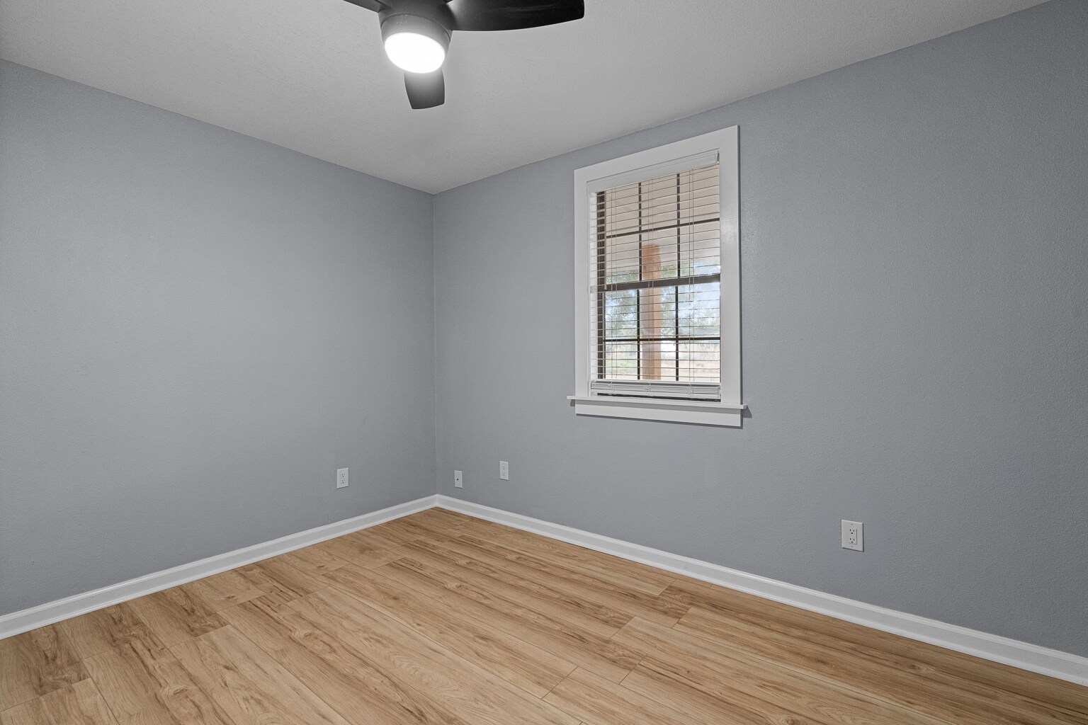 Building Photo - 5968 Capitol Dr