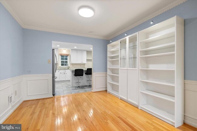 Building Photo - 2048 Pieris Ct