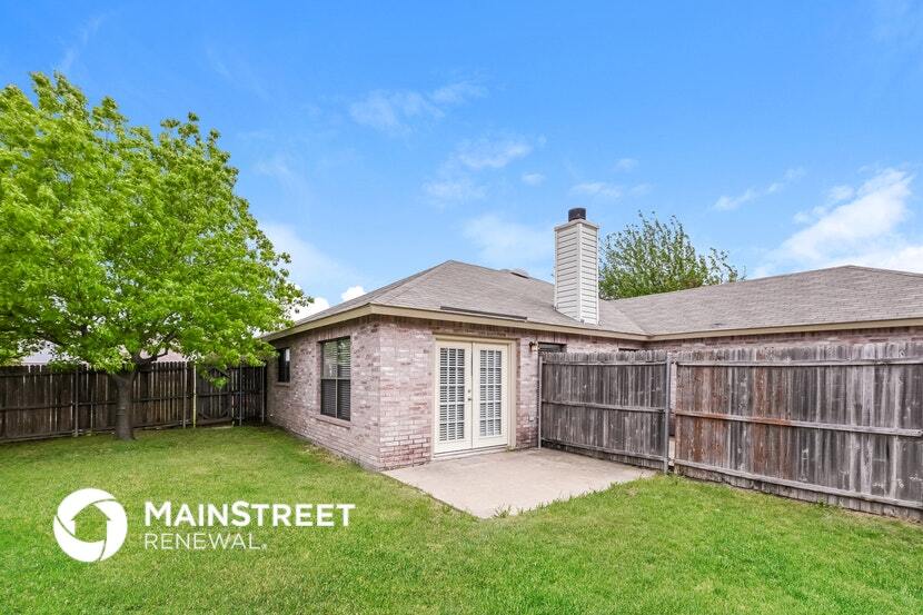 Building Photo - 816 Willow Wood Dr