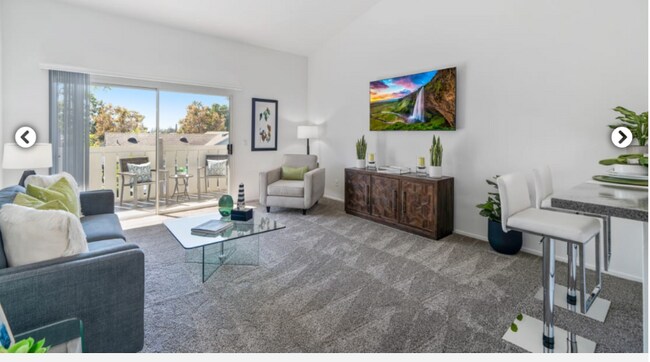 Building Photo - 805 E Orangewood Ave