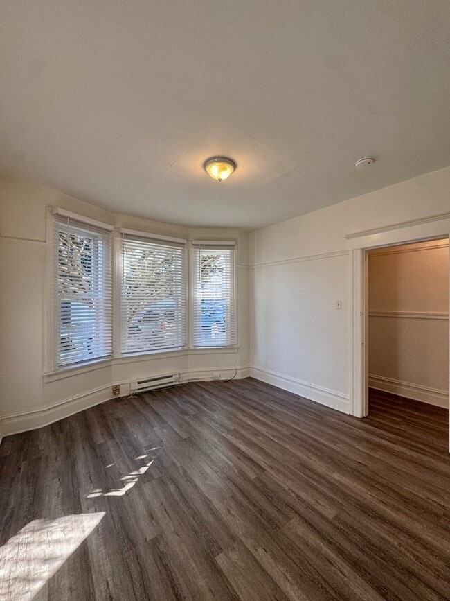 Building Photo - 1054 Filbert St