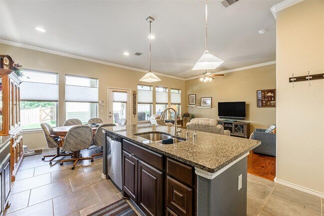 Building Photo - 16930 Makanda Dr