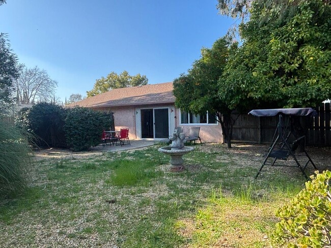 Building Photo - Beautiful Single-Story Gem in Vacaville!