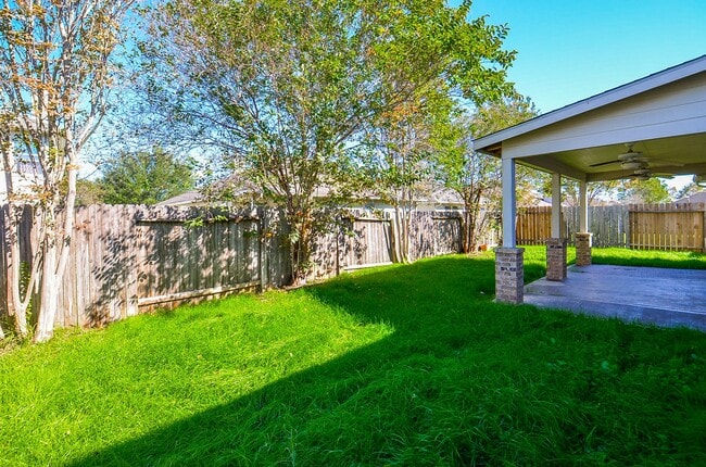 Building Photo - 25226 Diamond Ranch Dr