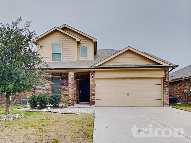 Building Photo - 601 Creekview Dr