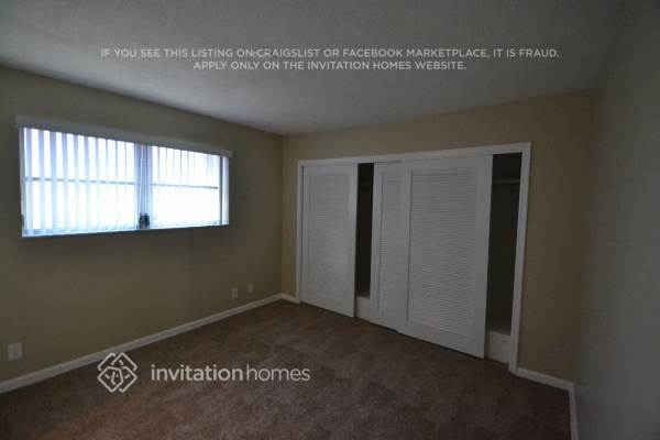 Building Photo - 6110 NE 19th Ave