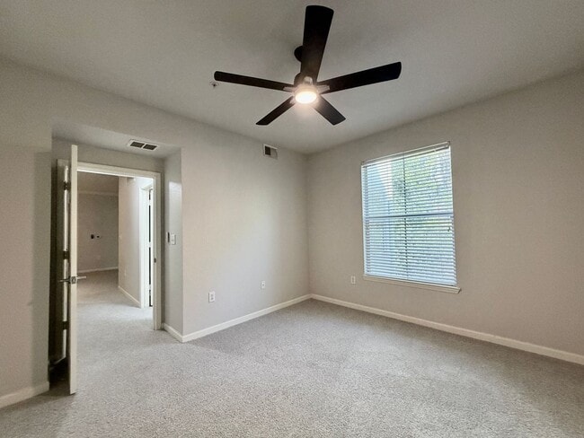 Building Photo - 8539 Gate Pkwy W