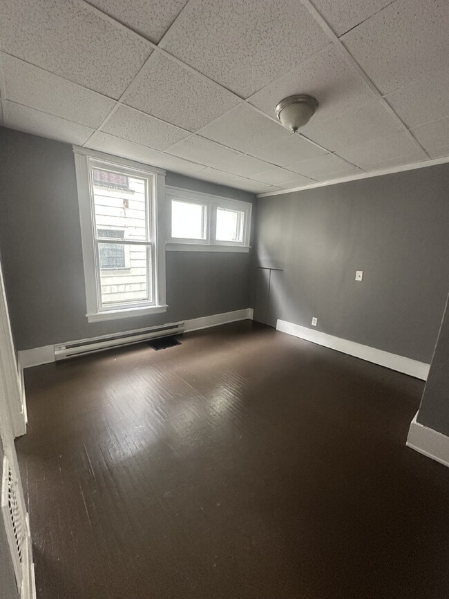 Building Photo - Beautiful 2-Bedroom located in Rochester NY!