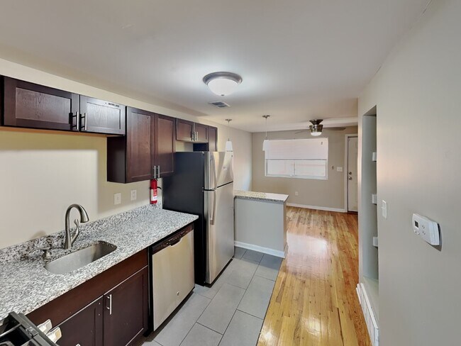 Building Photo - Lantern Square Apartments-A3