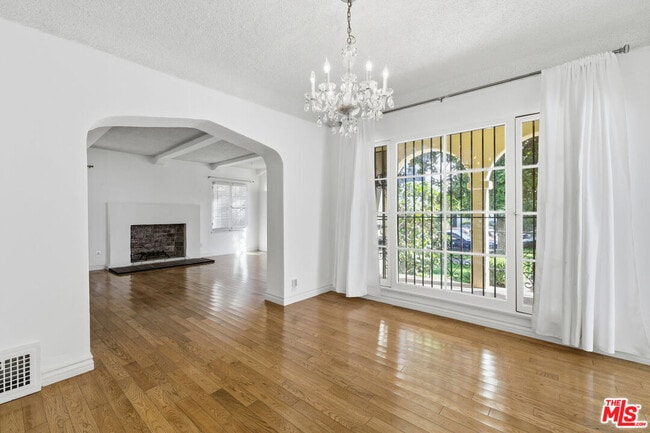 Building Photo - 1141 S Shenandoah St