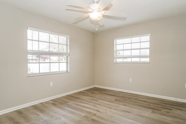 Building Photo - 143 Jenny Way