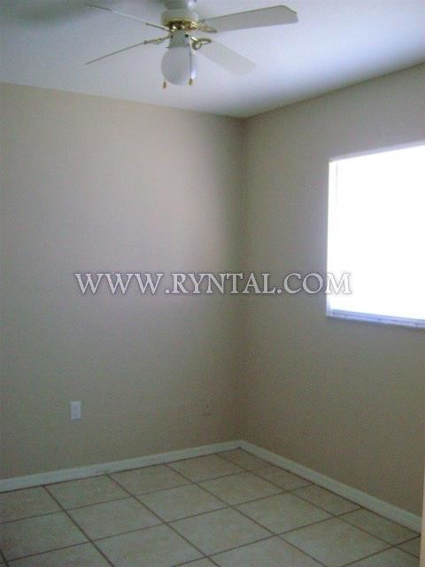 Building Photo - 2311 18th Ave E