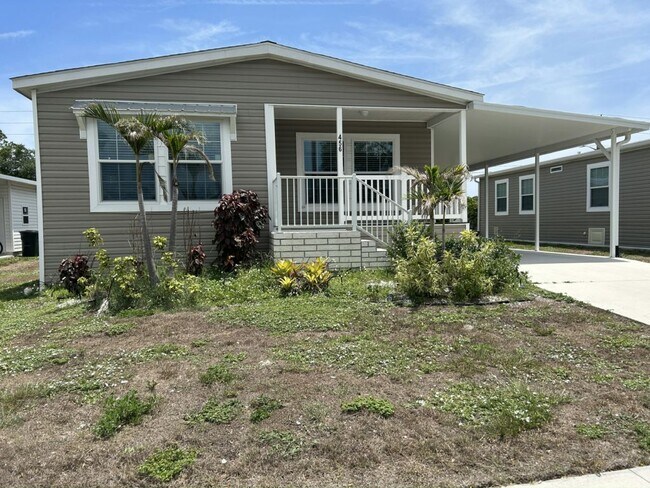 Primary Photo - 456 Cecilia Dr
