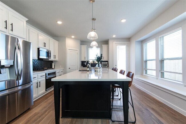 Building Photo - 19722 Upper Canyon Ct