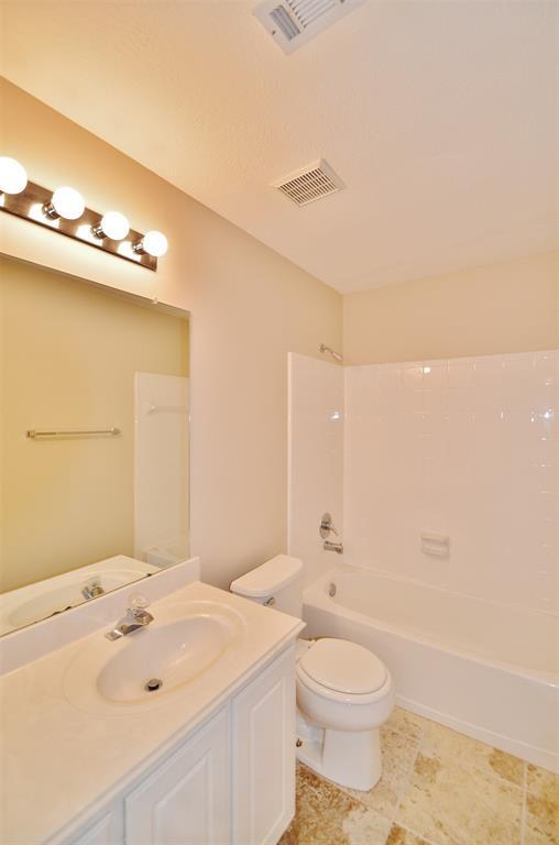 Building Photo - 10 Cypress Bayou Ct