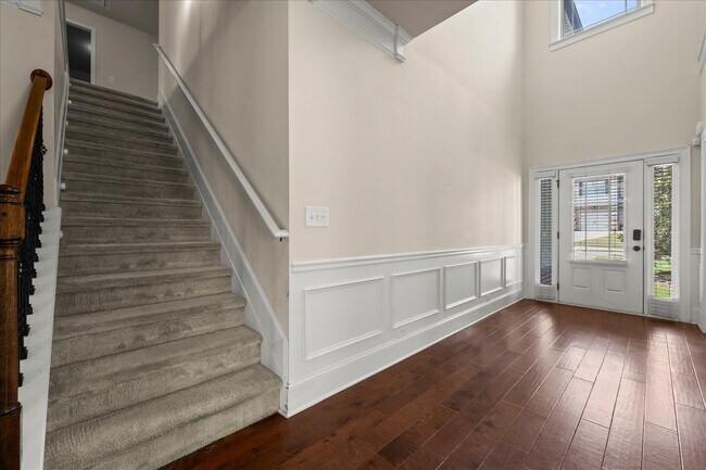 Building Photo - 542 Oconee Cir