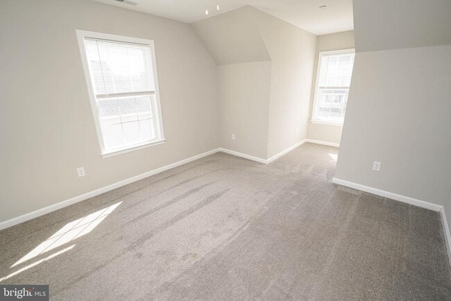 Building Photo - 2005 S Old Mill Dr