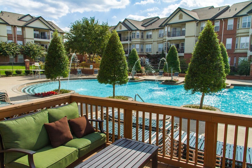 The Paddock at Eastpoint Louisville, KY Apartment Finder