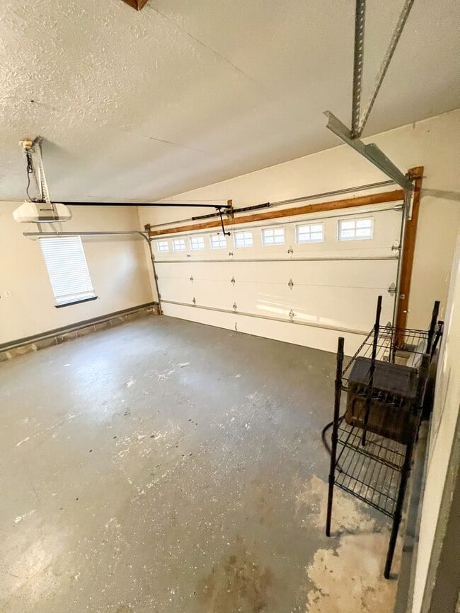 Building Photo - ? Beautiful 3 Bedroom, 2 Bath Home in Southside, AL! ?