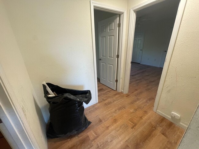 Building Photo - 1330 N Frideriki Dr