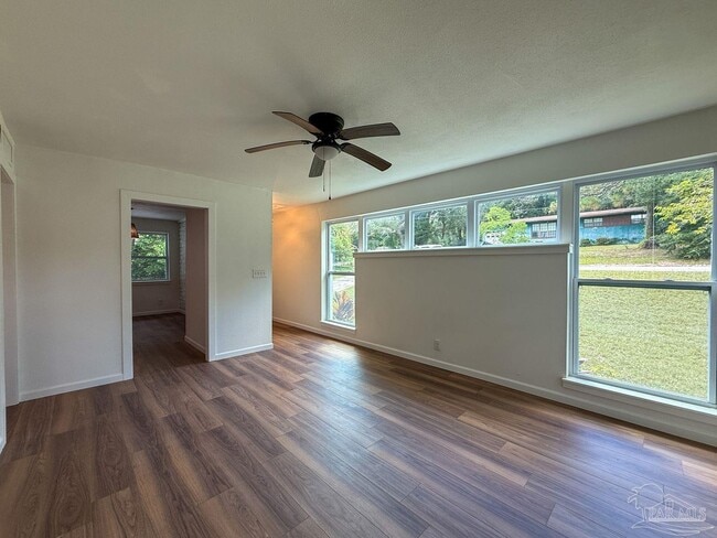 Building Photo - 5230 Springhill Dr