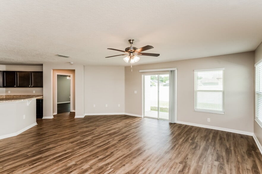 Building Photo - 7634 Tangle Rush Dr