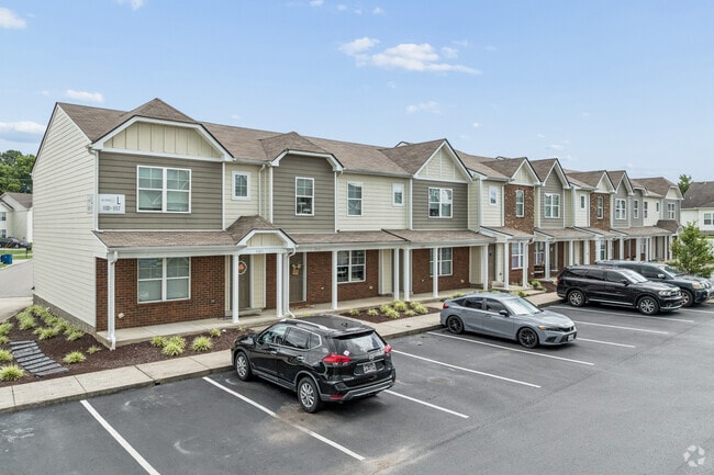 Building Photo - Millsprings Townhomes