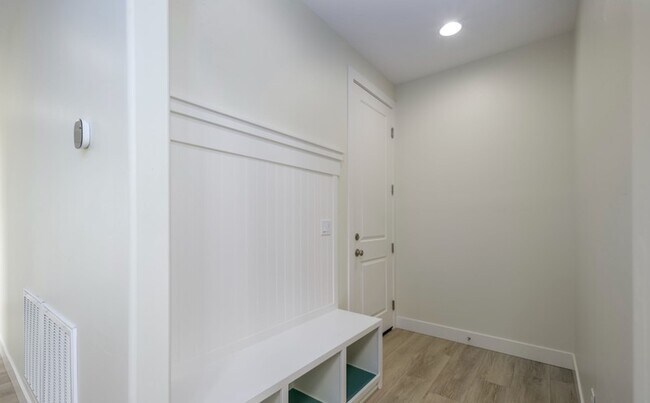 Building Photo - 3007 S 2600 W St