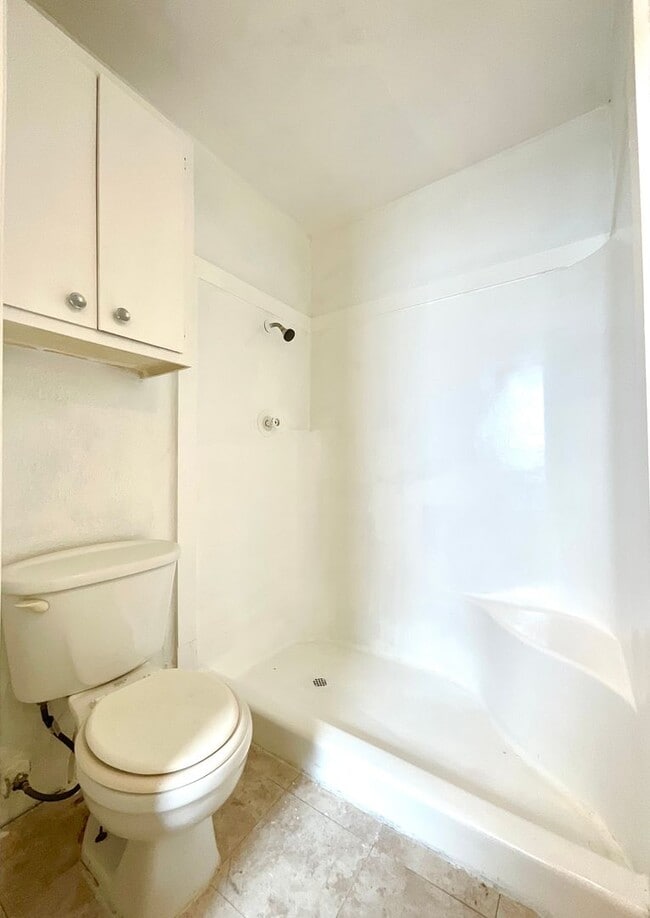 Building Photo - Available NOW! Prime Location 3-Bedroom, 2-Bath Home In Converse!!