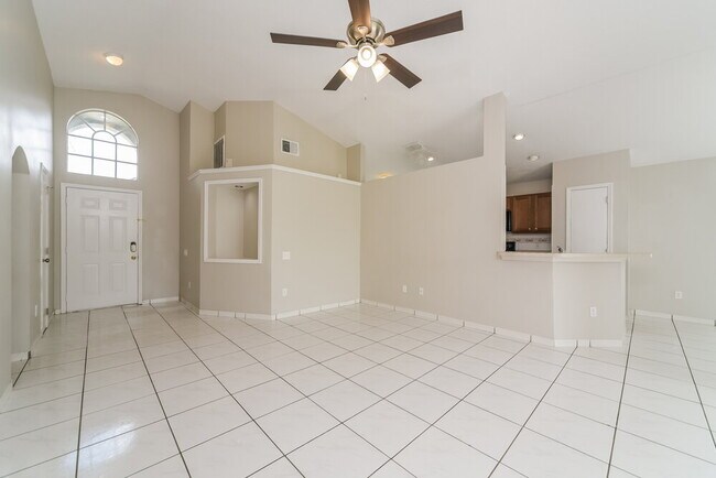Building Photo - 8344 Fort Thomas Way