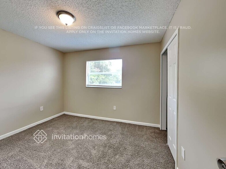 Building Photo - 11385 NW 41st St