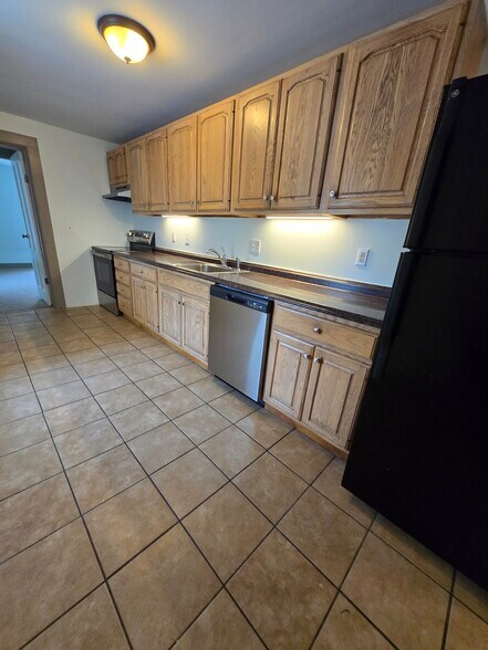 Kitchen looking by the refrigerator - 127 Pearl St