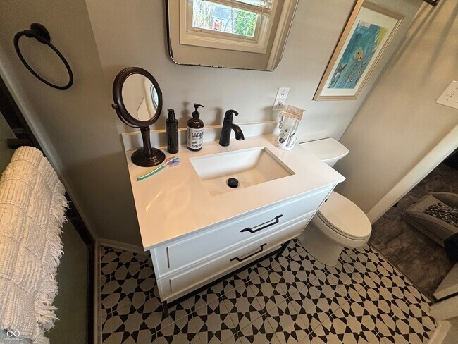 Building Photo - 41 Blairsden Ave