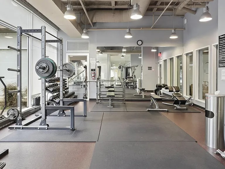 Building Photo - 355 I St SW