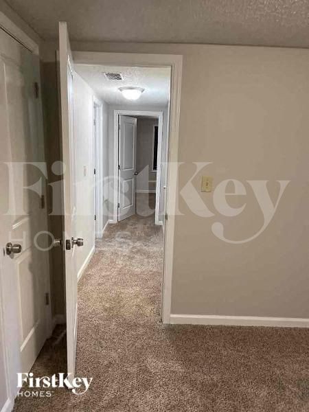 Building Photo - 4430 Lost Mountain Dr