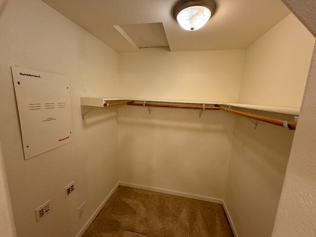 Building Photo - 2212 Pintail Ct