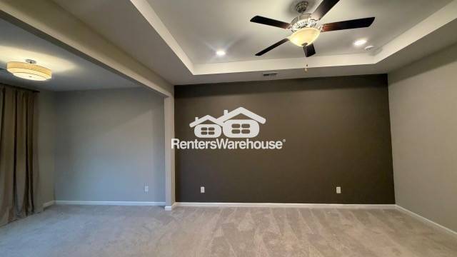 Building Photo - 328 Commons Ave