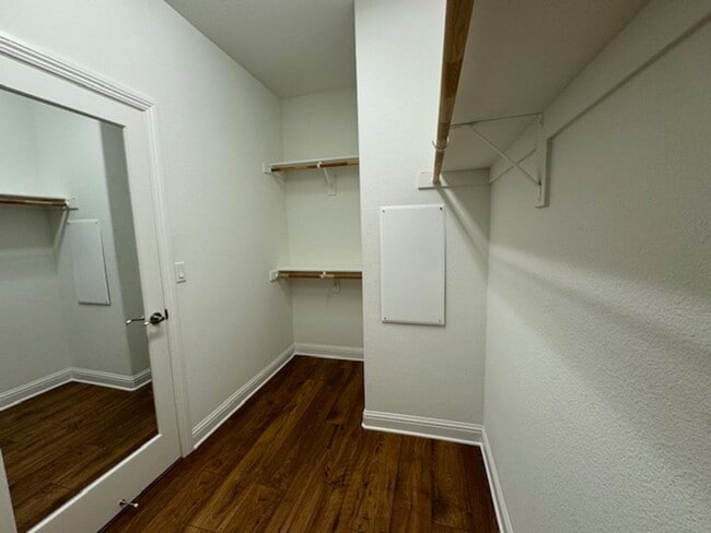 Building Photo - Beautiful 2 story home in Walnut Creek
