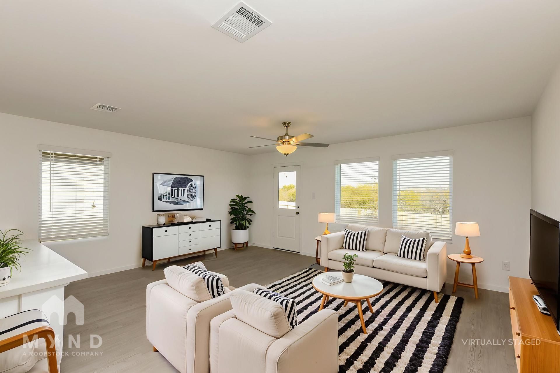 Building Photo - 2717 Ctr Crk Ln