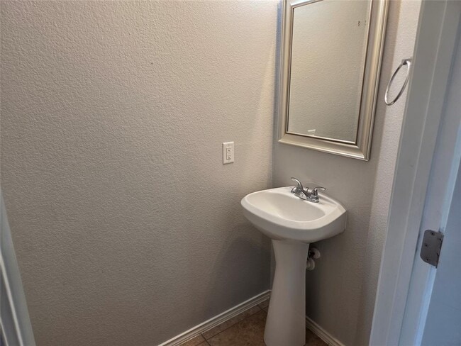 Building Photo - 108 Quarry Ln