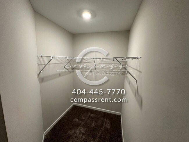 Building Photo - 119 Squarewood Ln NW