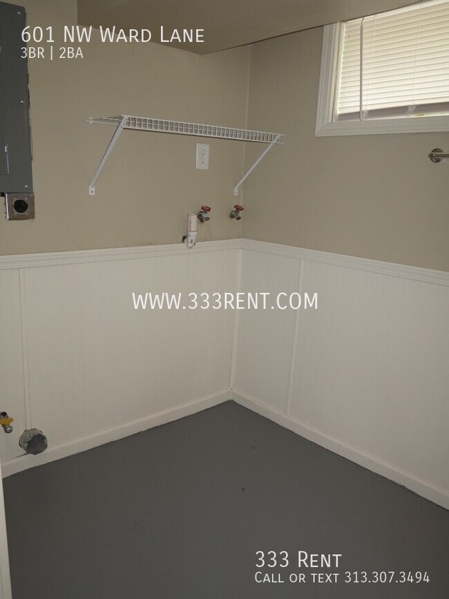 Building Photo - You'll be able to move around in this one ...