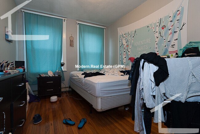 Building Photo - Check out this 2 bed 1 bath in Brighton...