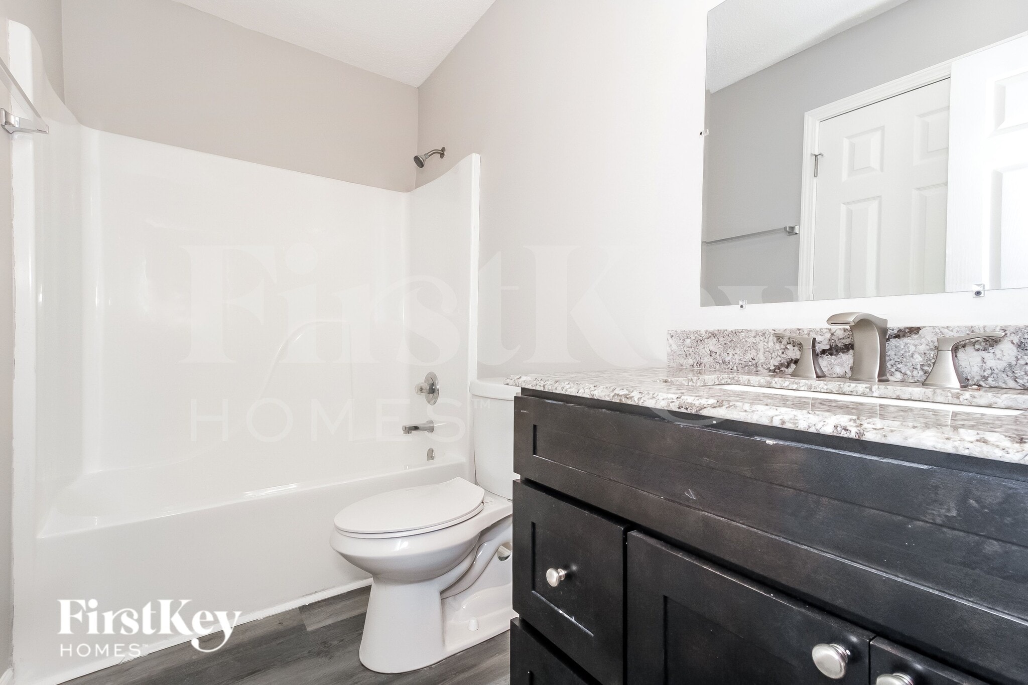 Building Photo - 4325 Stonecrest Dr