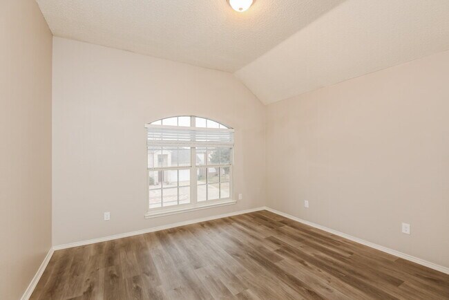 Building Photo - 7806 Calgary Ln