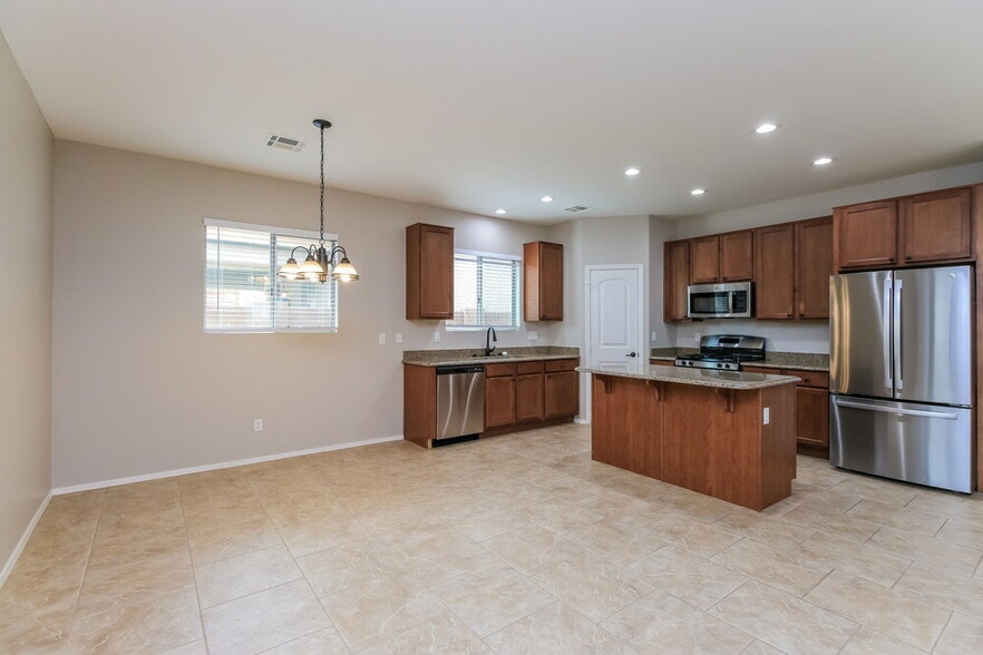 Building Photo - 21899 S 215th St