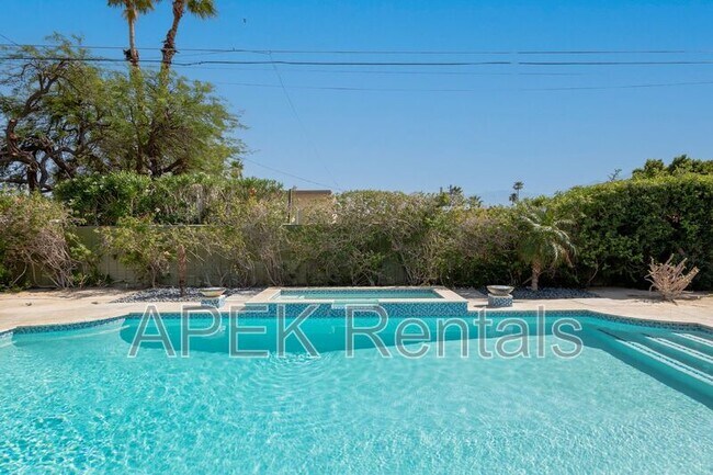 Building Photo - 2415 E Finley Rd