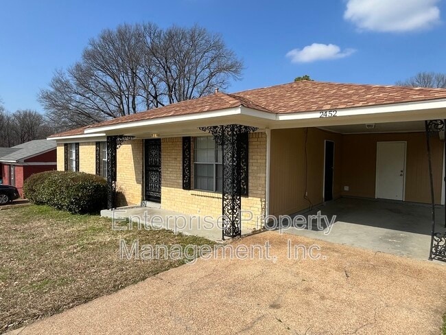 Building Photo - 2452 Chattering Ln