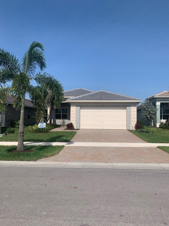 Building Photo - 11643 SW Moon River Way