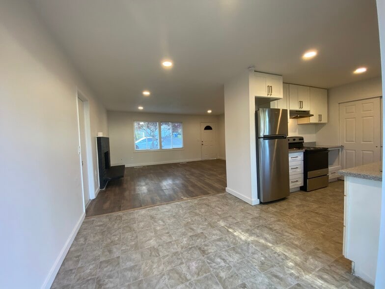 Building Photo - 29305 33rd Ave S